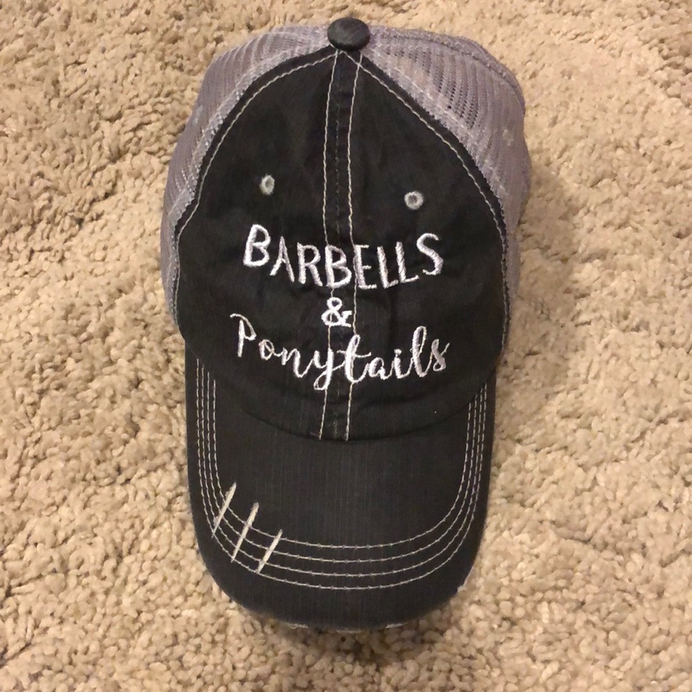 Trucker hat